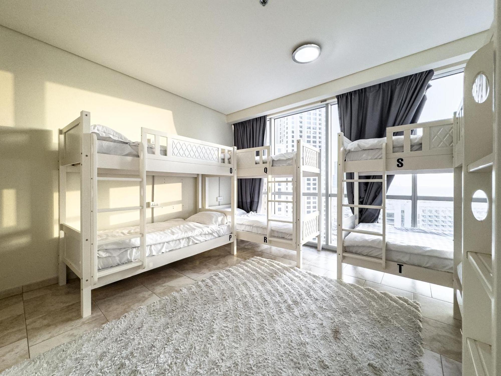 Ar Holiday Home Jbr Dubai Exterior photo